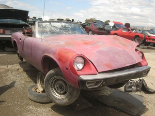 Illustration for article titled Lotus Engine Won't Be Hauling This Jensen-Healey Away From the Crusher's Cruel Jaws